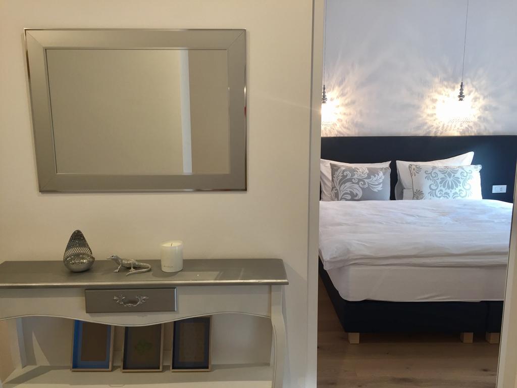 M-Loft Merangardenvilla Экстерьер фото